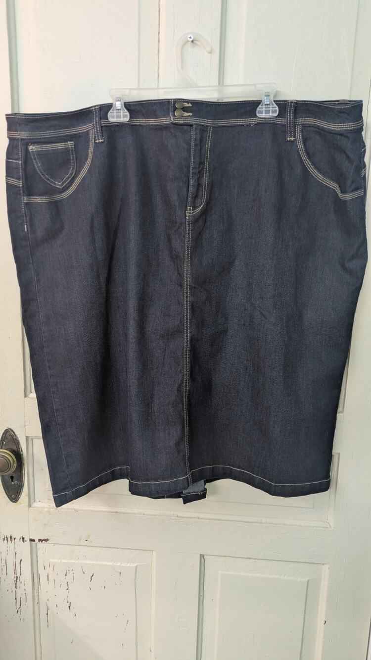 CJ Banks Jean Skirt Womens 30W Dark Wash